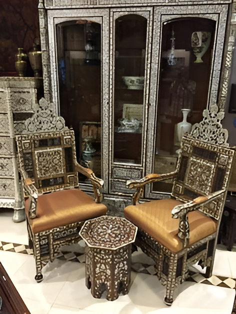 Regalia Chair&table